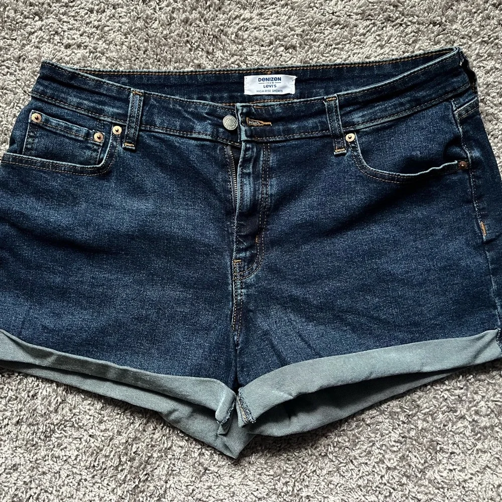 Denizen from Levi's High-Rise Blue Jean Denim Shorts - Picture 1 of 2